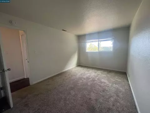 Bedroom - 852 Sheridan St, Vallejo, CA 94590 photo 5 of 8