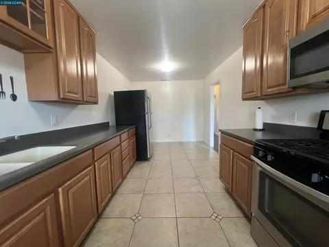 Kitchen - 852 Sheridan St, Vallejo, CA 94590 photo 6 of 6