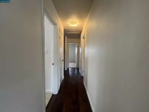 Entry Way - 852 Sheridan St, Vallejo, CA 94590 photo 1 of 1