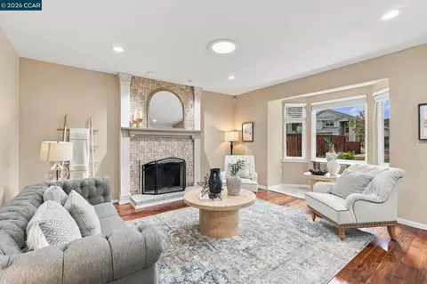 Living - 1719 Greentree Dr, Concord, CA 94521 photo 5 of 5