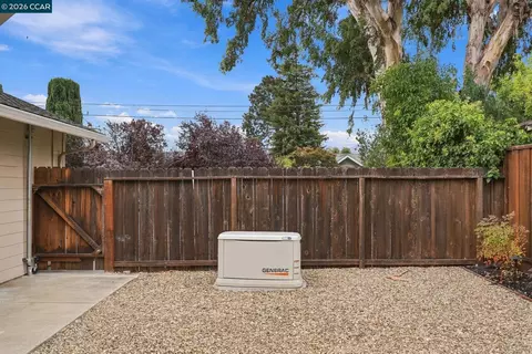 Exterior - 1719 Greentree Dr, Concord, CA 94521 photo 16 of 16