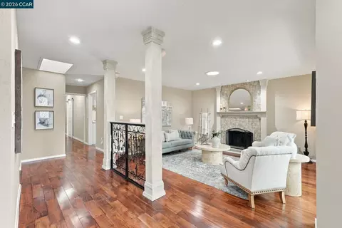 Living - 1719 Greentree Dr, Concord, CA 94521 photo 3 of 5