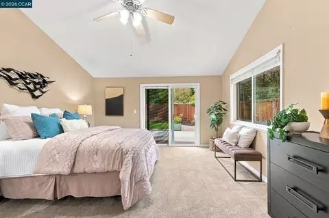 Bedroom - 1719 Greentree Dr, Concord, CA 94521 photo 1 of 5