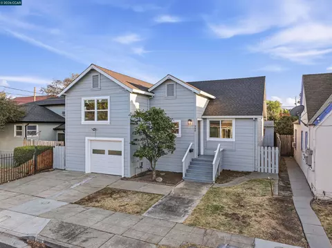 Exterior - 290 E 16th St, Pittsburg, CA 94565 photo 2 of 4