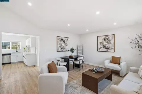 Other - 290 E 16th St, Pittsburg, CA 94565 photo 2 of 6