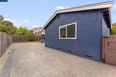 Exterior - 452 Lori Dr, Benicia, CA 94510 photo 5 of 11