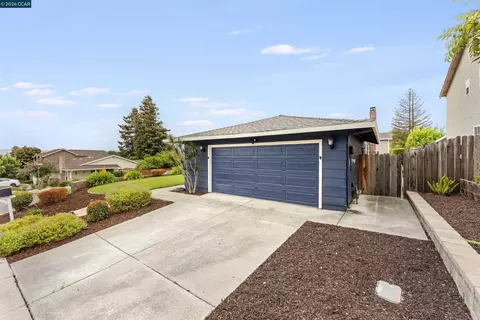 Exterior - 452 Lori Dr, Benicia, CA 94510 photo 10 of 11