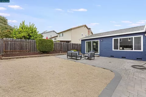 Exterior - 452 Lori Dr, Benicia, CA 94510 photo 4 of 11