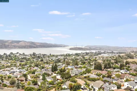 View/Area - 452 Lori Dr, Benicia, CA 94510 photo 10 of 13