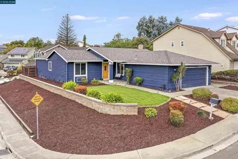 Exterior - 452 Lori Dr, Benicia, CA 94510 photo 8 of 11