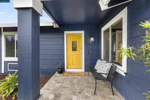 Exterior - 452 Lori Dr, Benicia, CA 94510 photo 2 of 11