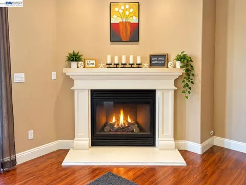 Living - 12 Selene Way, Copperopolis, CA 95228 photo 3 of 3
