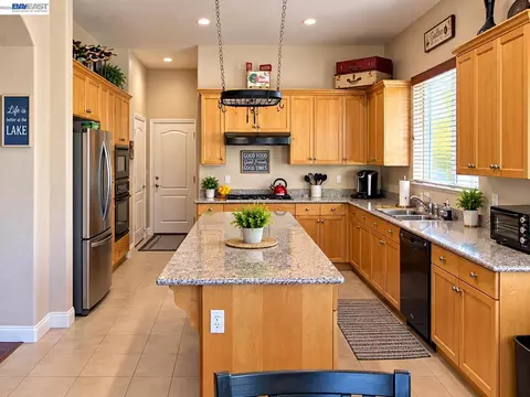 Kitchen - 12 Selene Way, Copperopolis, CA 95228 photo 1 of 2