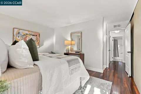 Bedroom - 1478 Camino Peral #B, Moraga, CA 94556 photo 3 of 3