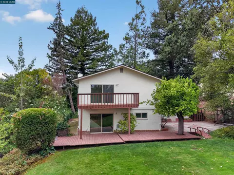 Exterior - 524 Dawkins Dr, Lafayette, CA 94549 photo 3 of 9