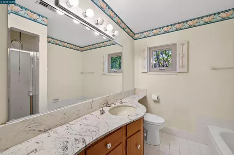 Bath - 524 Dawkins Dr, Lafayette, CA 94549 photo 2 of 3