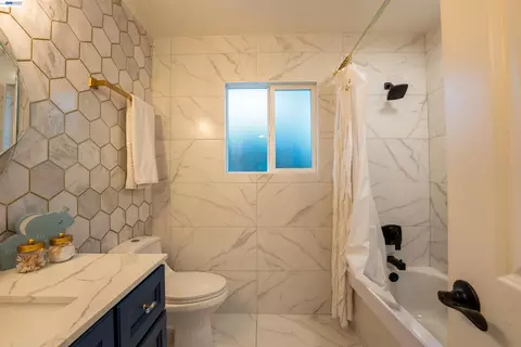 Bath - 214 Devon Ave, Pleasant Hill, CA 94523 photo 1 of 5