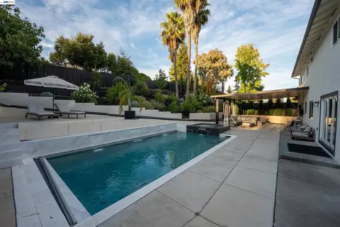 Exterior - 214 Devon Ave, Pleasant Hill, CA 94523 photo 1 of 8