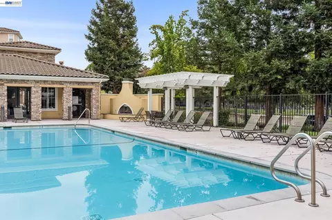 Exterior - 4366 Fitzwilliam St, Dublin, CA 94568 photo 11 of 14