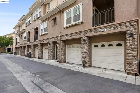 Exterior - 4366 Fitzwilliam St, Dublin, CA 94568 photo 5 of 14