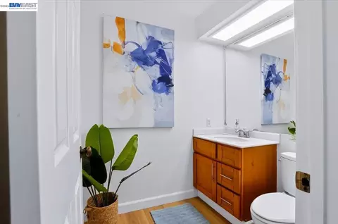 Bath - 204 Centre Ct, Alameda, CA 94502 photo 1 of 3
