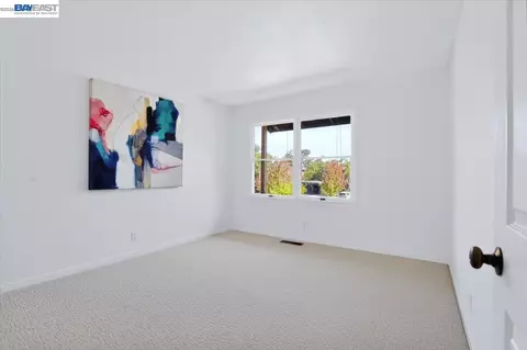 Bedroom - 204 Centre Ct, Alameda, CA 94502 photo 5 of 5