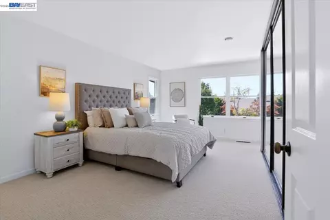 Bedroom - 204 Centre Ct, Alameda, CA 94502 photo 1 of 5