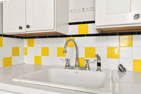 Kitchen - Undisclosed, Oakland, CA 94608 photo 4 of 5