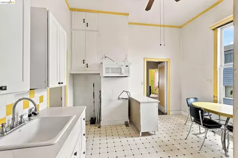 Kitchen - Undisclosed, Oakland, CA 94608 photo 3 of 5