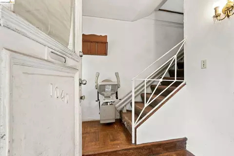 Entry Way - Undisclosed, Oakland, CA 94608 photo 1 of 3