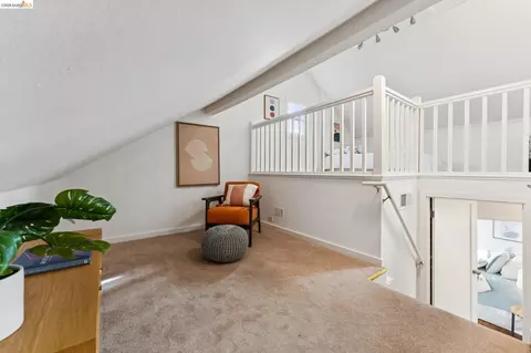 Entry Way - 2844 76th Ave, Oakland, CA 94605 photo 2 of 2