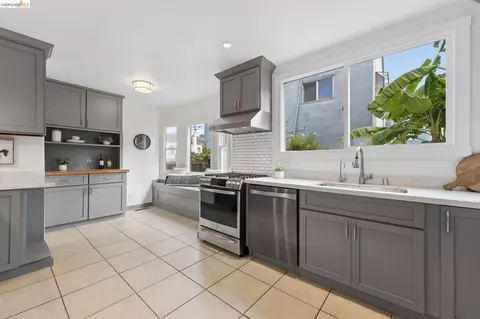 Kitchen - 2844 76th Ave, Oakland, CA 94605 photo 3 of 7