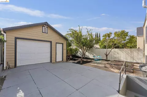 Exterior - 2844 76th Ave, Oakland, CA 94605 photo 10 of 10