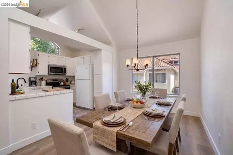 Dining - 7260 Cronin Cir, Dublin, CA 94568 photo 1 of 1