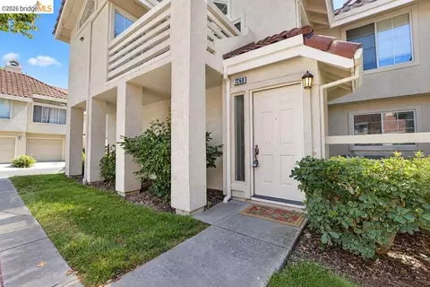 Exterior - 7260 Cronin Cir, Dublin, CA 94568 photo 2 of 5