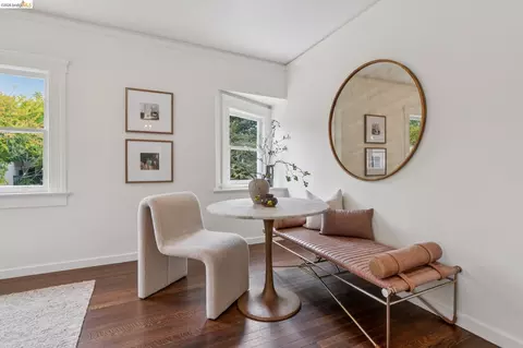 Dining - 3014 College Ave, Berkeley, CA 94705 photo 1 of 2