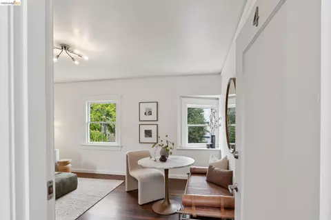 Entry Way - 3014 College Ave, Berkeley, CA 94705 photo 5 of 5