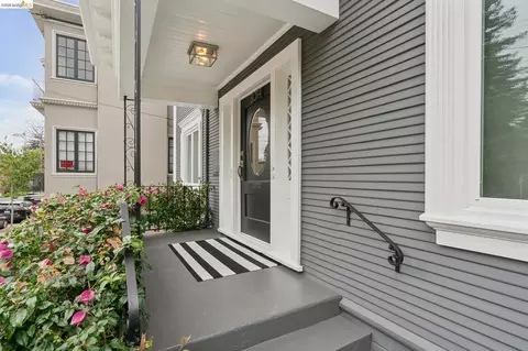 Exterior - 3014 College Ave, Berkeley, CA 94705 photo 5 of 16
