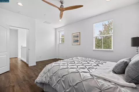 Bedroom - 516 Falling Star Dr, Martinez, CA 94553 photo 3 of 5