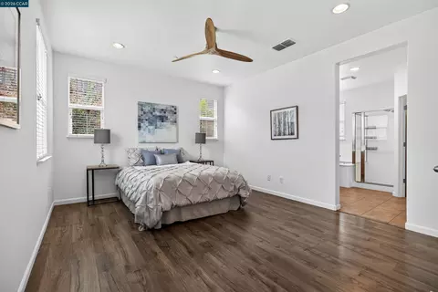 Bedroom - 516 Falling Star Dr, Martinez, CA 94553 photo 2 of 5