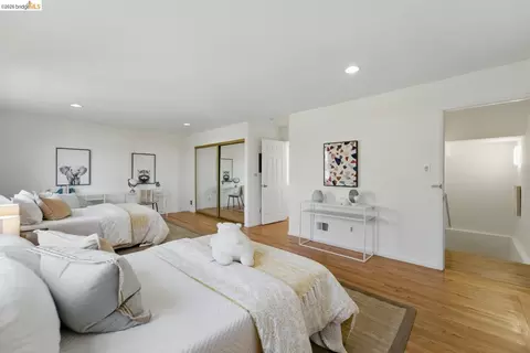Bedroom - 1826 Moraga St, San Francisco, CA 94122 photo 2 of 2