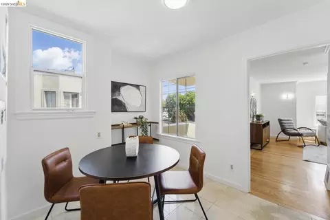 Dining - 1826 Moraga St, San Francisco, CA 94122 photo 3 of 4