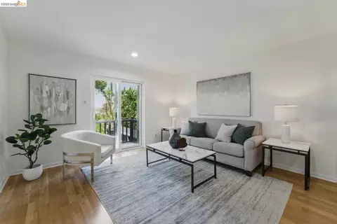 Living - 1826 Moraga St, San Francisco, CA 94122 photo 5 of 5
