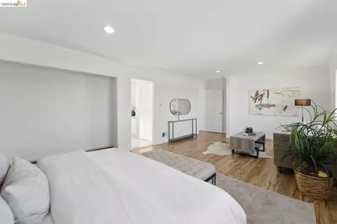 Other - 1826 Moraga St, San Francisco, CA 94122 photo 2 of 10