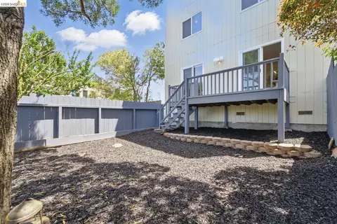 Exterior - 1826 Moraga St, San Francisco, CA 94122 photo 5 of 6