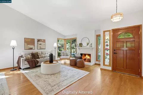 Living - 5685 White Mountain Ct, Martinez, CA 94553 photo 2 of 6