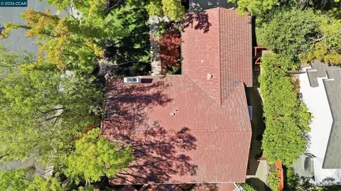 View/Area - 5685 White Mountain Ct, Martinez, CA 94553 photo 3 of 7