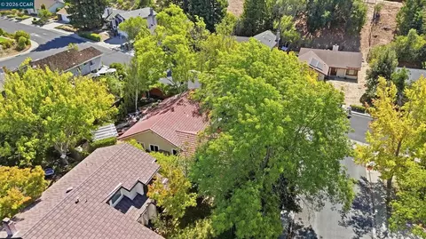 View/Area - 5685 White Mountain Ct, Martinez, CA 94553 photo 5 of 7
