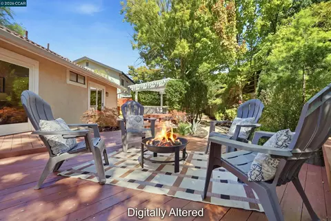 Exterior - 5685 White Mountain Ct, Martinez, CA 94553 photo 4 of 11