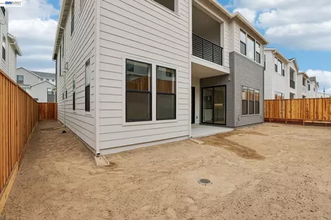 Exterior - 2312 Sanderling Ave, Marina, CA 93933 photo 6 of 8